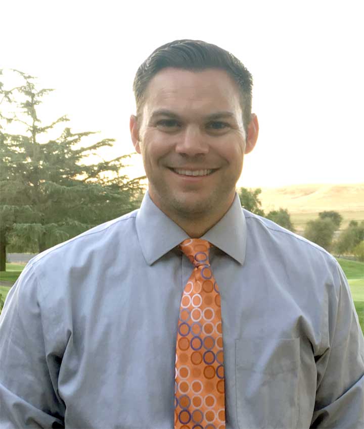 Dr. Justin Uhl Veterinary Healing Center